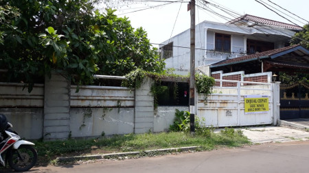 Rumah Lama di Bukit Cinere, Dijual Cepat. Turun Harga!