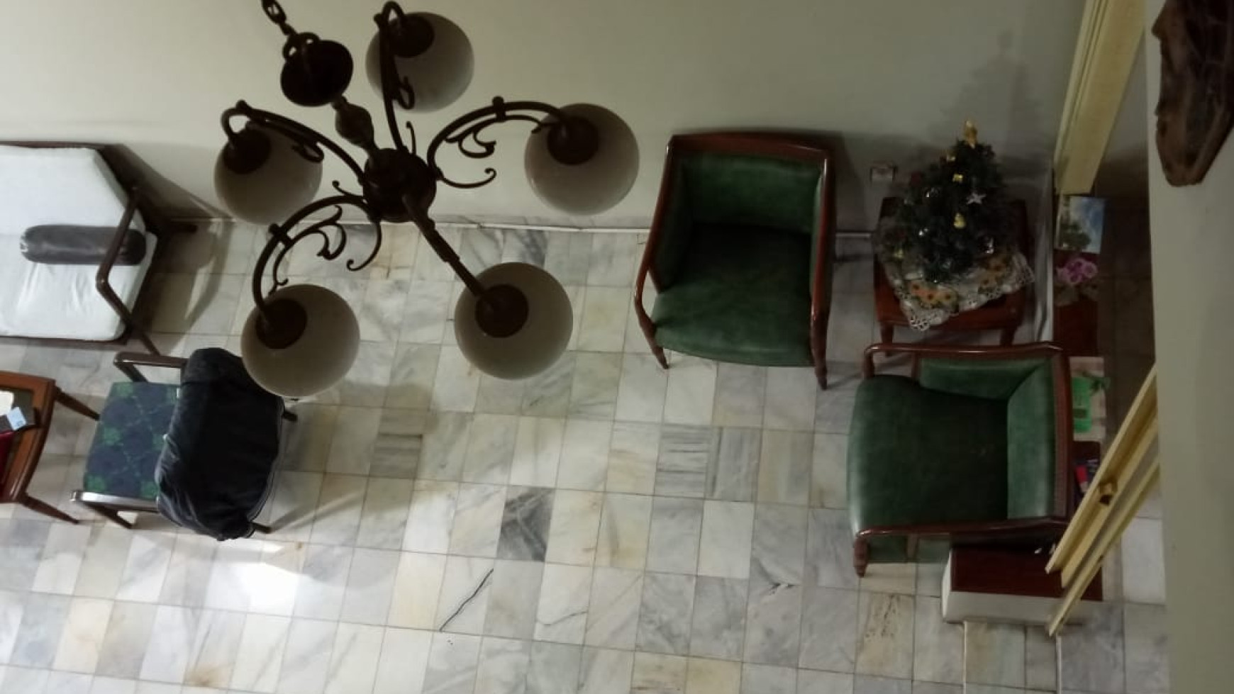 Dijual Rumah Modern 2 Lantai Daerah Cinere Sangat Asri