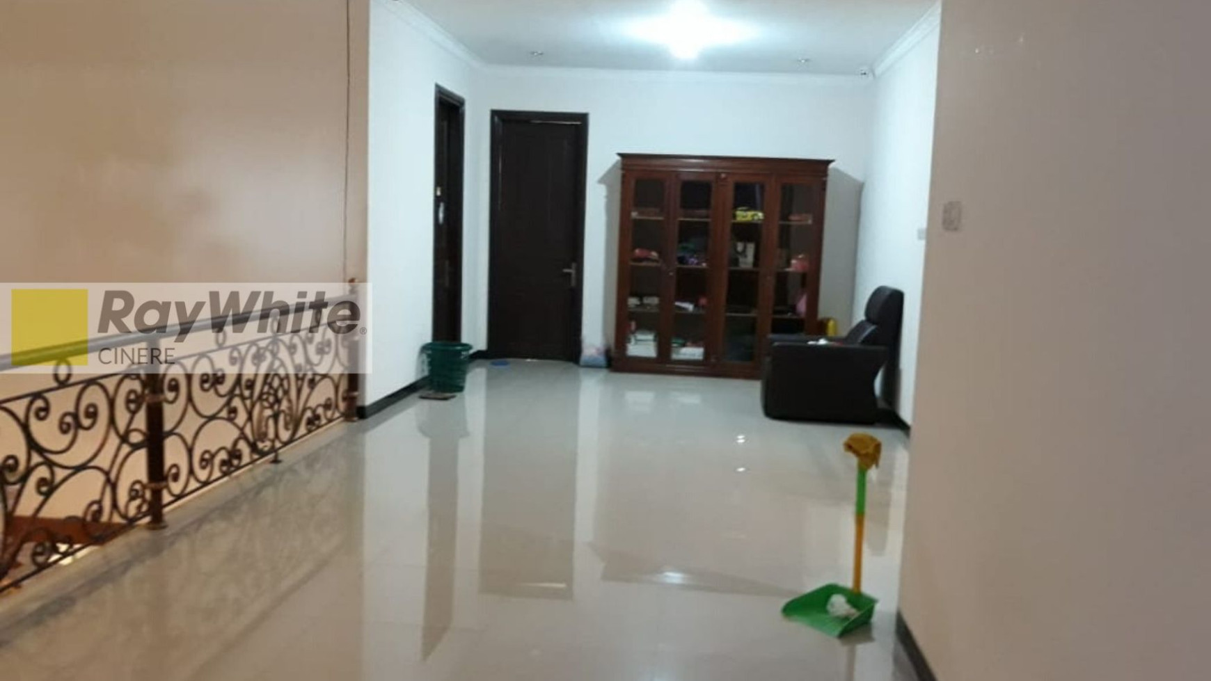 Rumah Modern Megah di Cinere