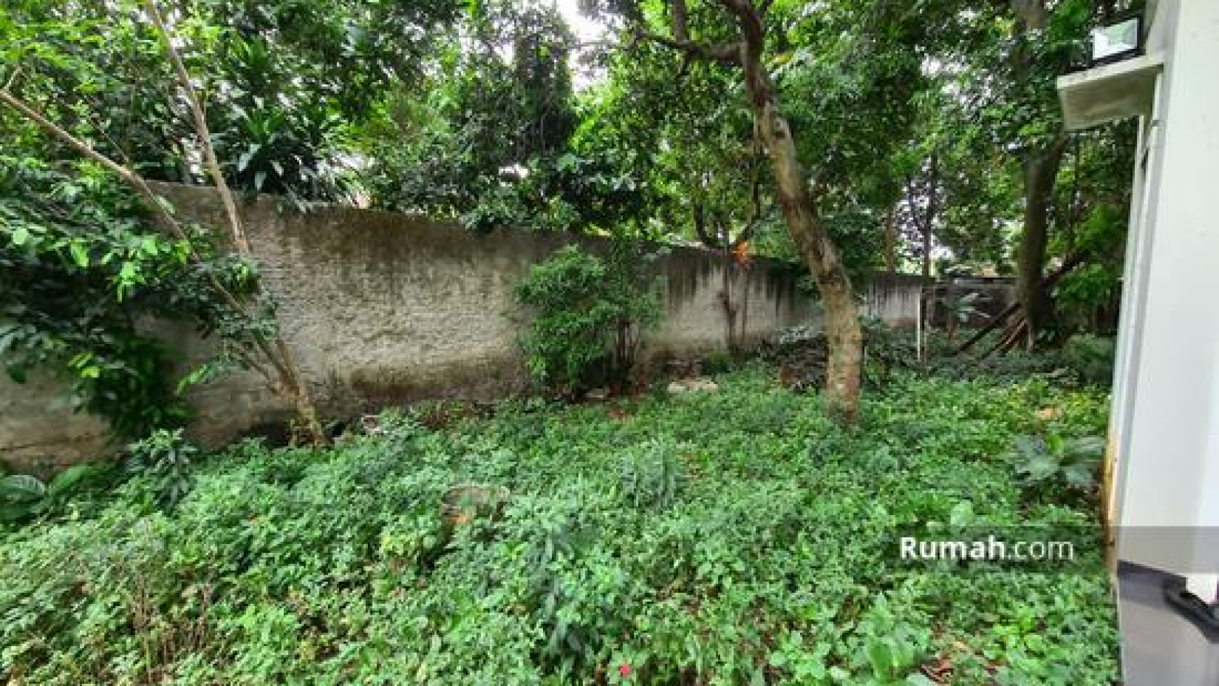 Rumah Hitung Tanah Siap Huni Di Pangkalan Jati Cinere