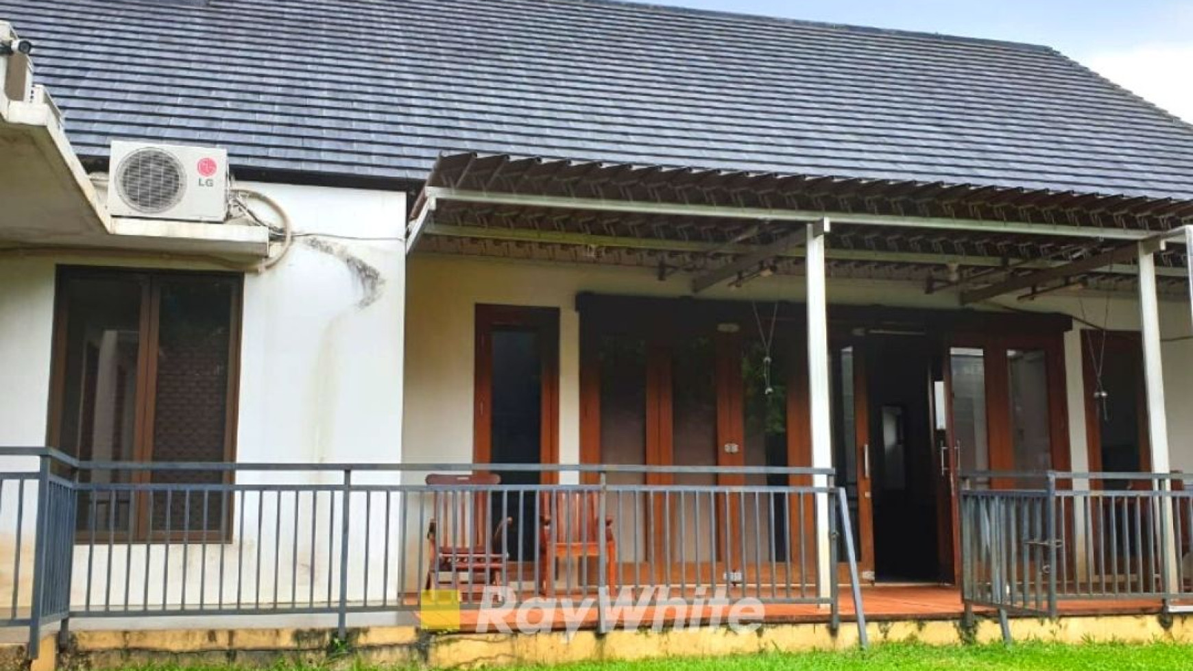 Dijual Rumah Minimalis Modern Di Bintaro Lokasi Strategis