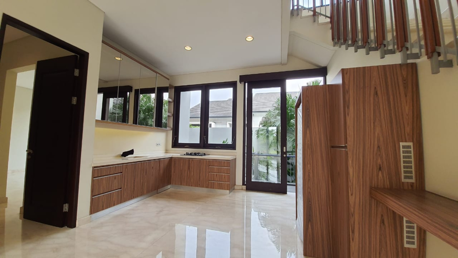 Ampera, Brand New House Luas 241 plus swimpool dan lokasi strategis