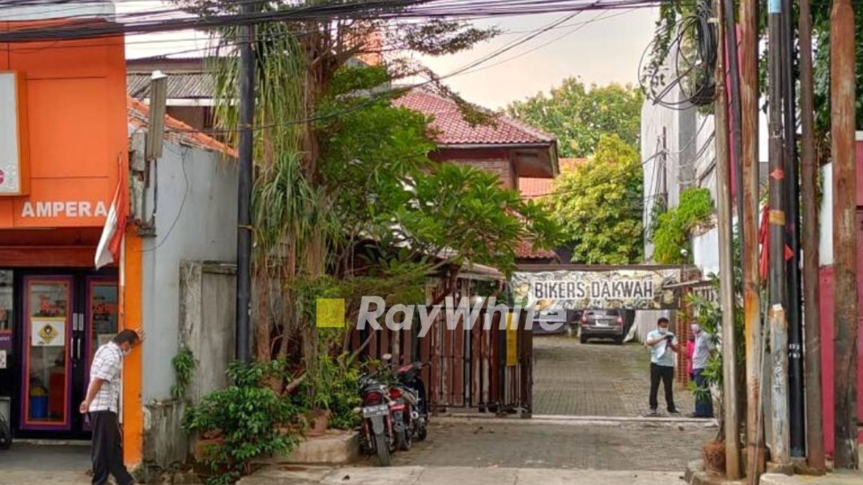 Rumah Pinggir Jalan Ampera Raya Cocok Untuk Tempat Usaha, Harga NJOP