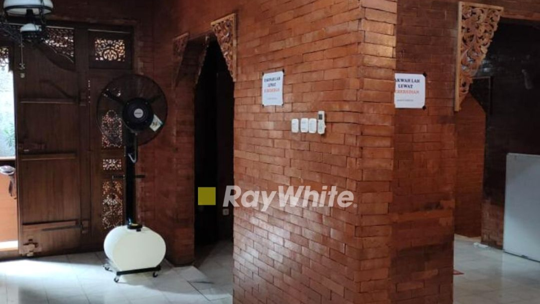 Rumah Pinggir Jalan Ampera Raya Cocok Untuk Tempat Usaha, Harga NJOP