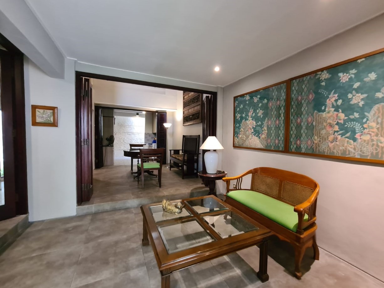 Rumah Modern Super Asri Wilayah Prime di Pondok Indah