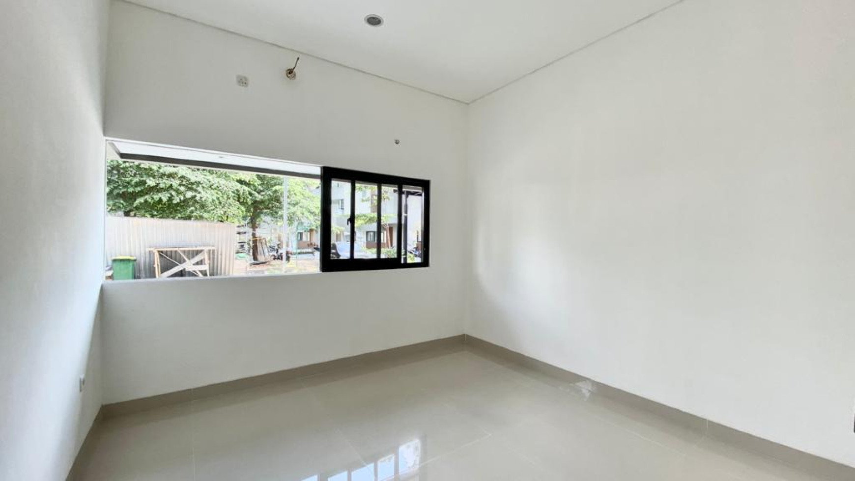 Bintaro, rempoa rumah industrial style posisi hook