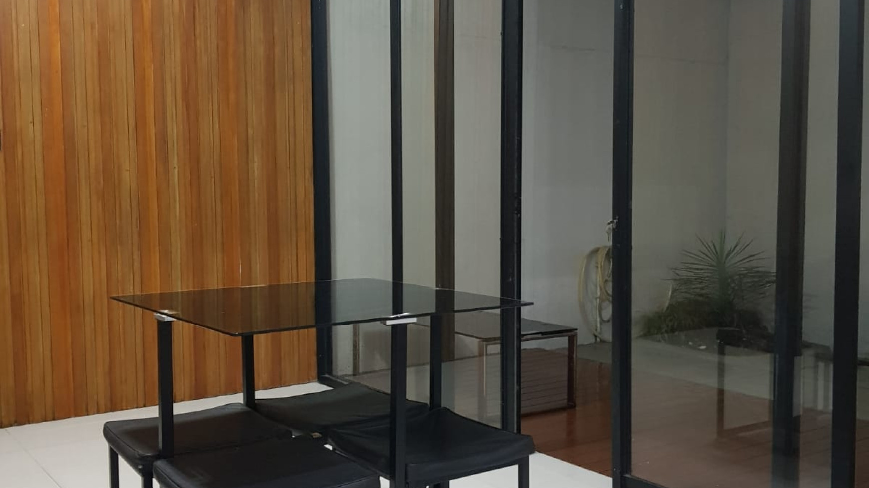 Rumah Semi Furnished Siap Huni di Lokasi Strategis di tengah Kota Jababeka