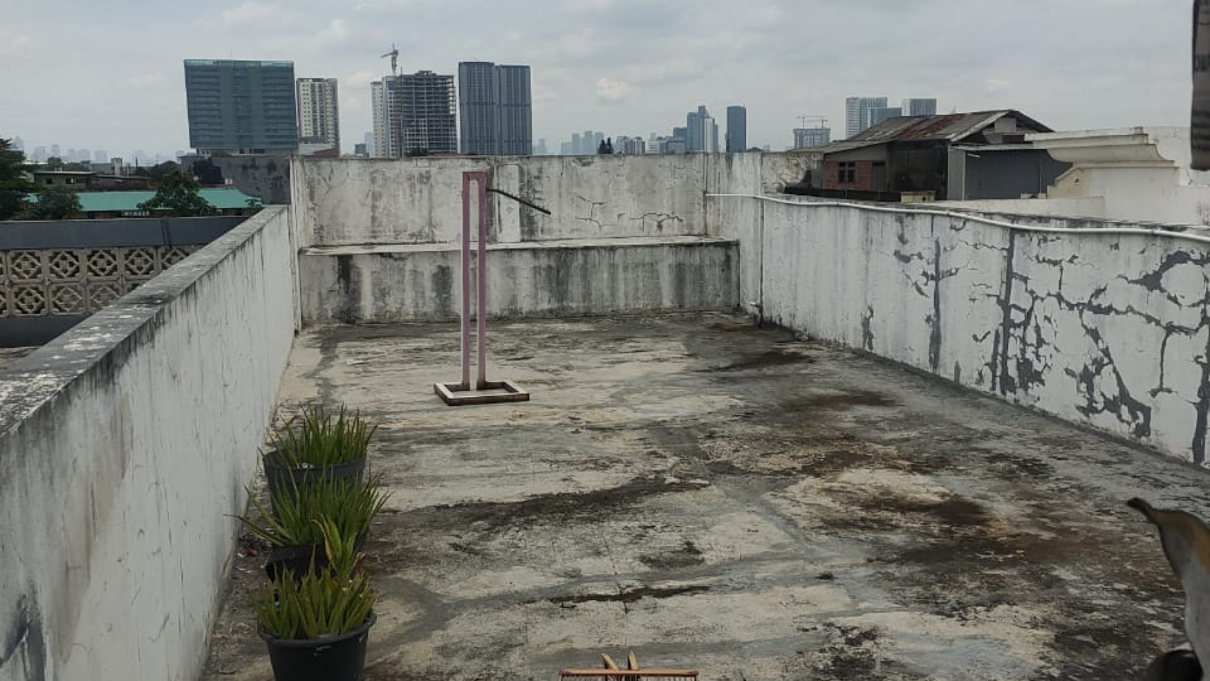 Pondok labu ruko 3,5 lantai area ramai komersial