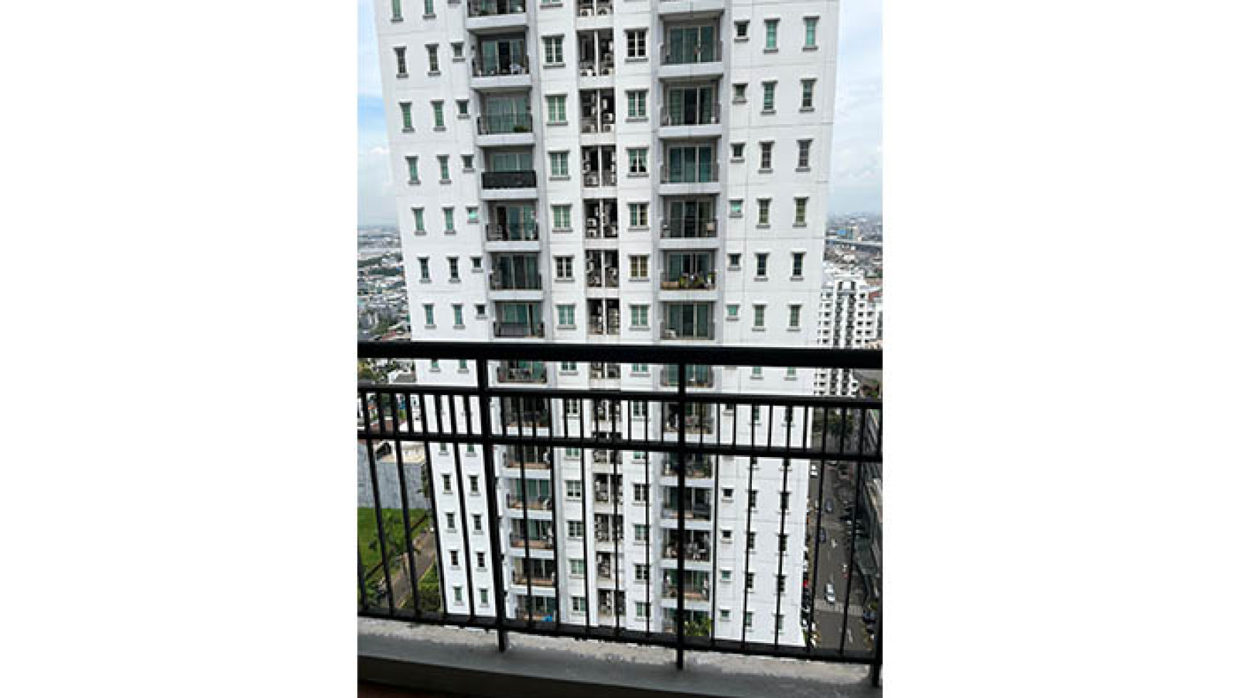 Apartemen French Walk Lyon Garden, Kelapa Gading Luas 83m2