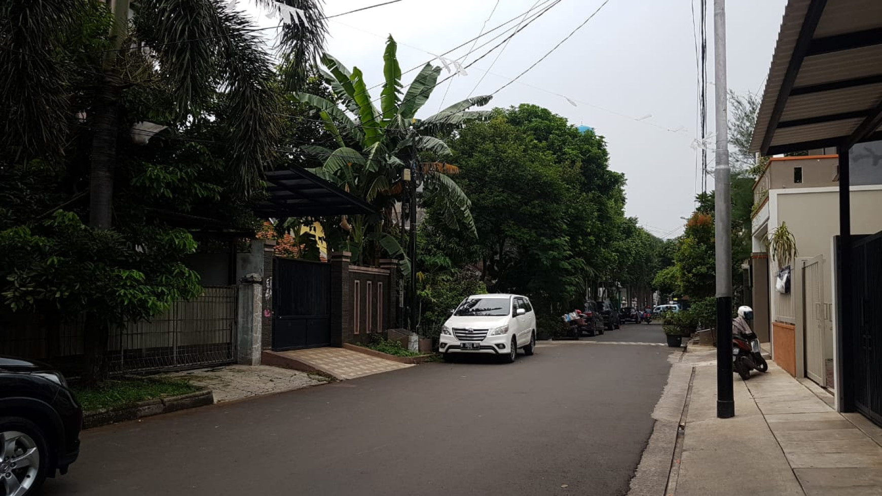 Rumah Baru Dengan Tata Ruang Yang Bagus Di Pasar Minggu