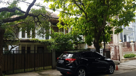 Rumah Lokasi Super Strategis Di Kebayoran Baru