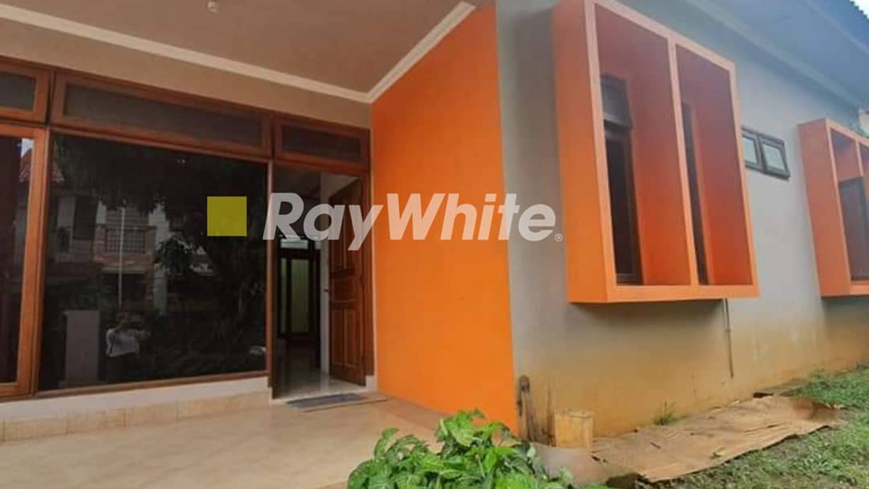 Dijual Rumah Murah Dengan Tanah Luas Di Cinere