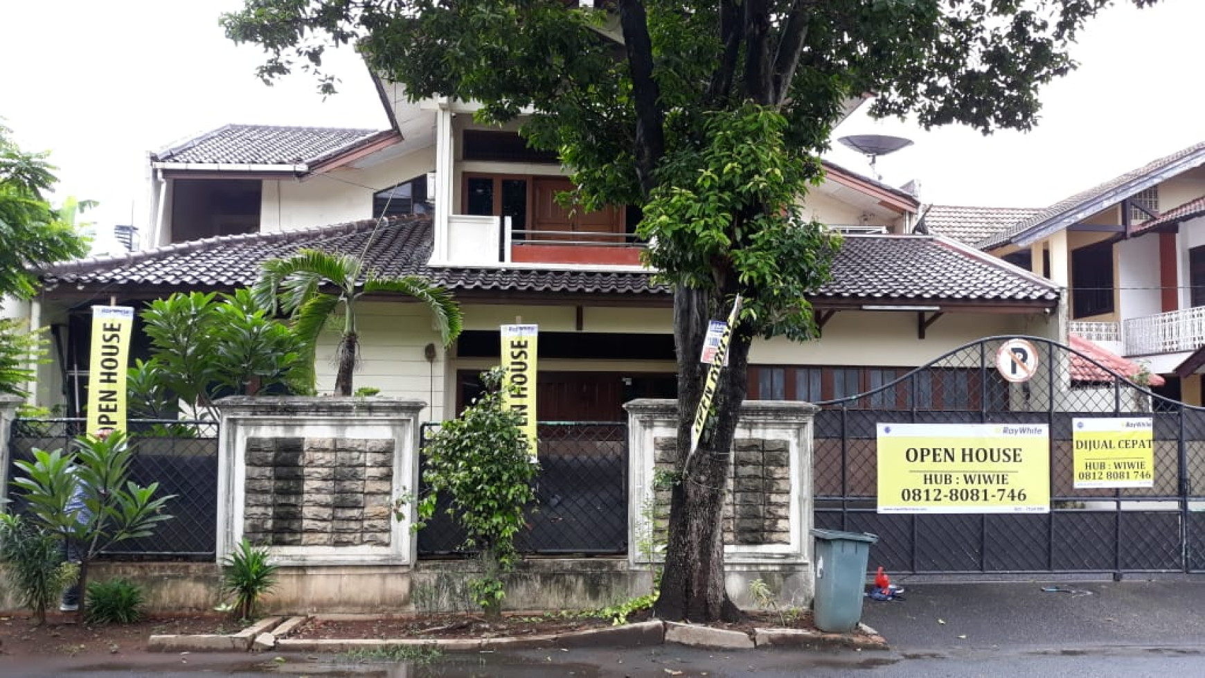 SUPER MURAAAH! Rumah Semi Klasik di Bukit Cinere Indah.