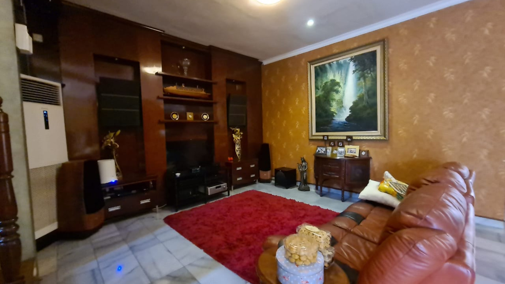 Rumah Cantik di Mega Cinere