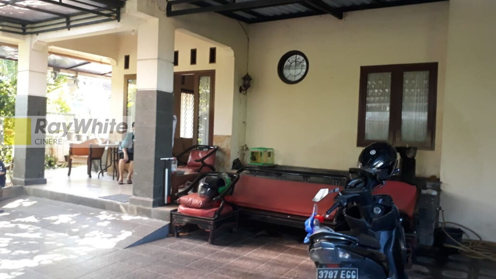 Rumah 1 Lantai Terawat Siap Bangun di Cinere