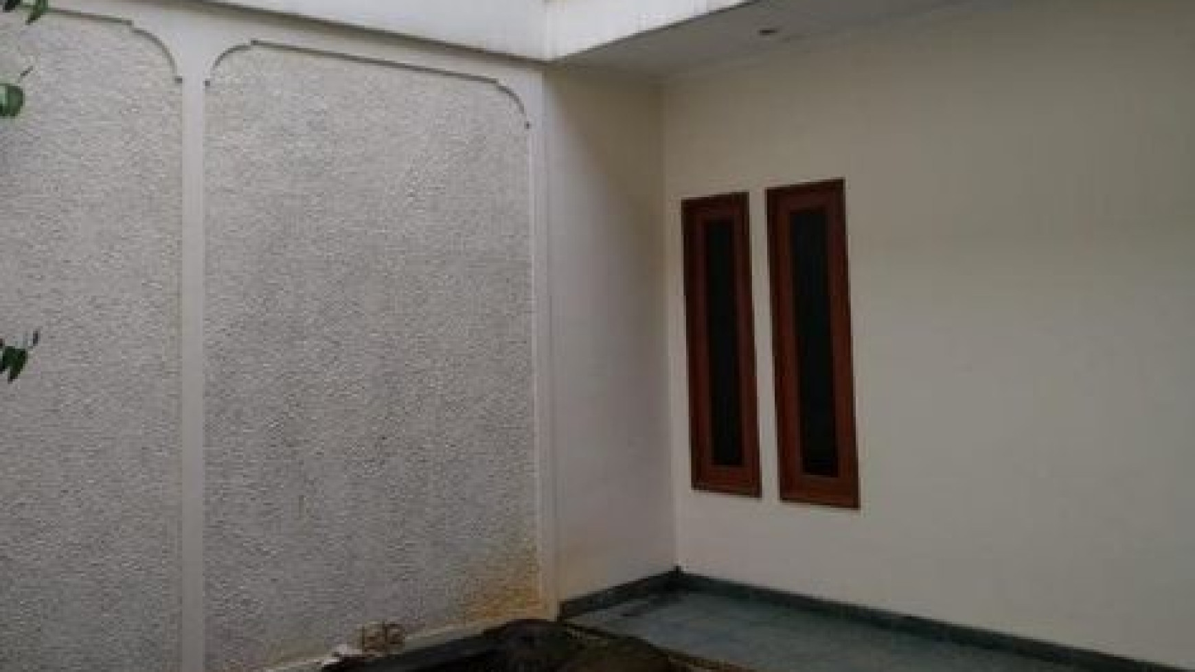 Rumah Mewah Sangat Asri Di Pondok Indah