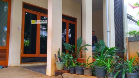 Rumah Asri Dengan Rooftop Di Bumi Lebak Bulus