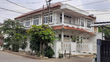 Rumah dalam Komplek Duren Sawit Indah Jakarta Timur