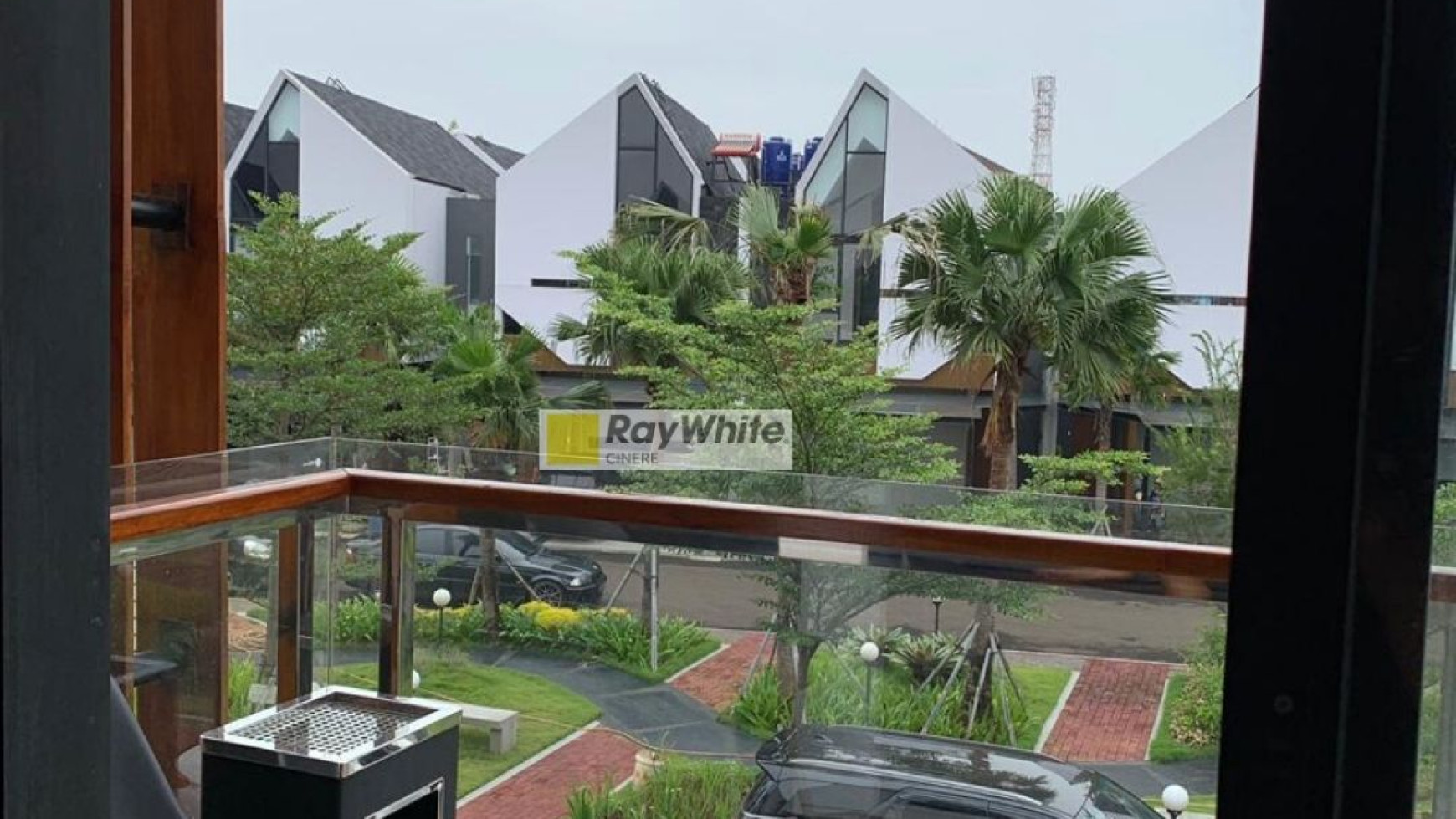 Rumah Modern Minimalis Di Bintaro