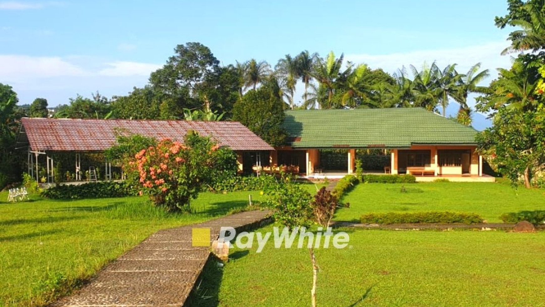 Villa Cantik nan Asri Di Puncak  hanya 10 Menit Ke Cimory