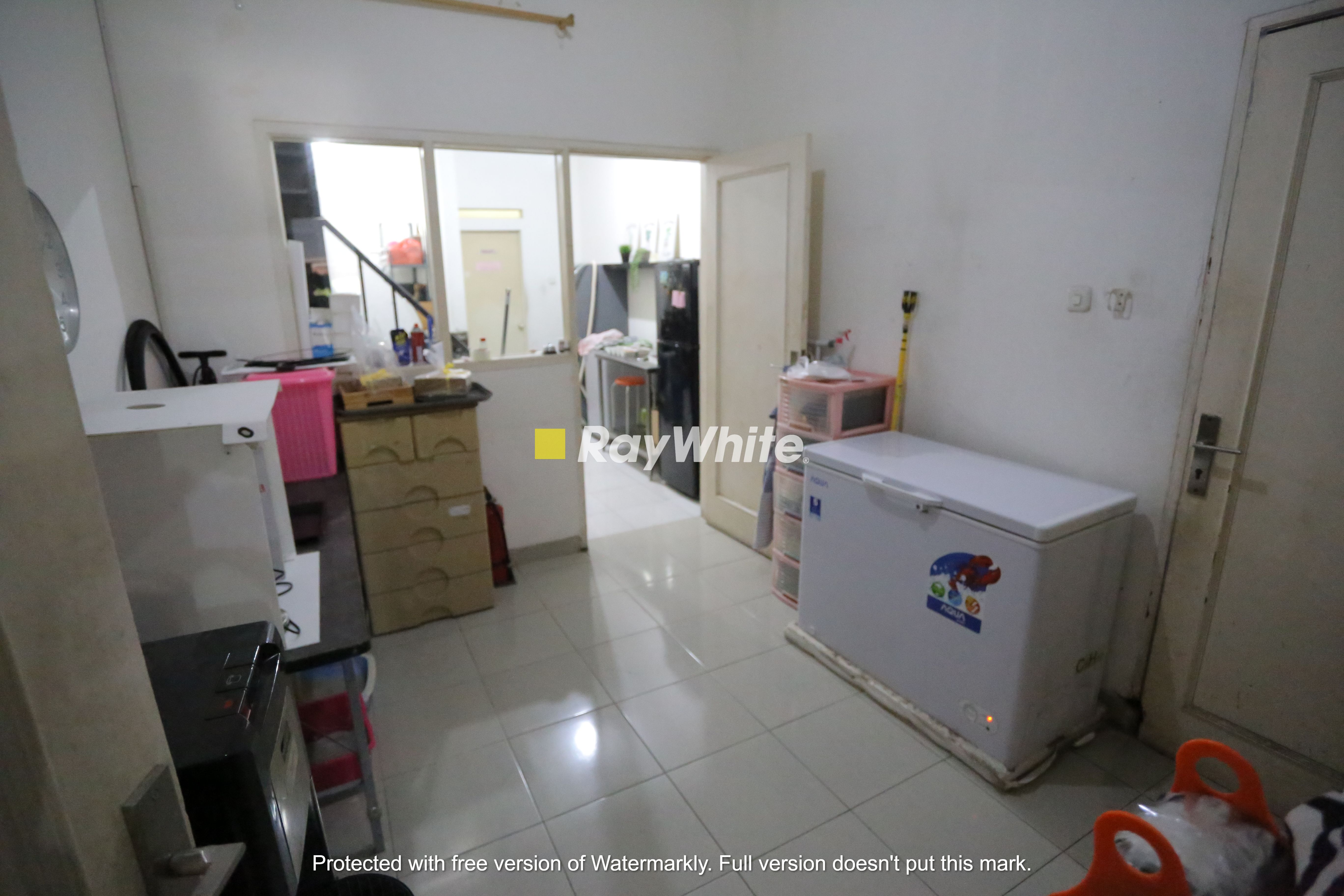 Ruko Untuk Usaha Cafe, Studio Foto, Restoran dan Kantor di Condet Raya