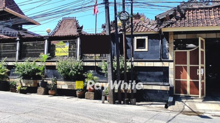 Dijual Rumah Etnik Lokasi Strategis Di Lebak Bulus