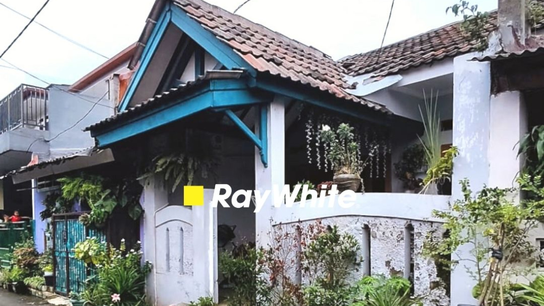 Rumah Terawat dalam perumahan di Pamulang