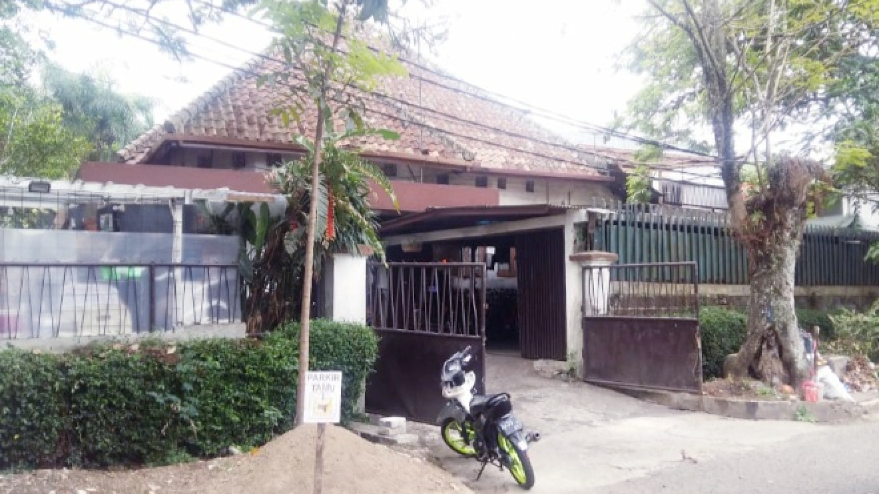 Rumah Asri & Terawat di Trunojoyo, Dago Bandung Kota