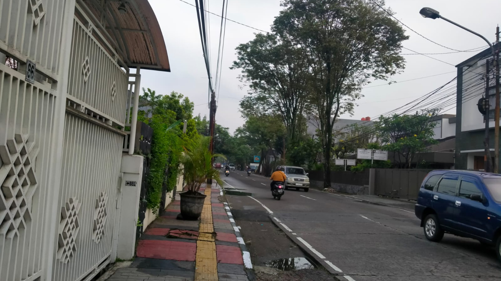 Rumah di Mainroad Sriwijaya, Bandung