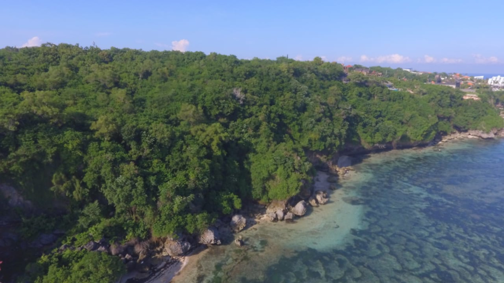 Freehold ocean view cliff land at Thomas Beach Pecatu.