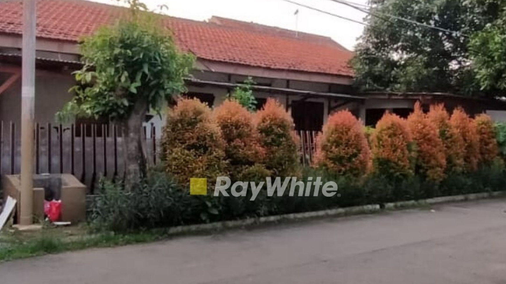 Dijual Rumah Hitung Tanah Di Cinere