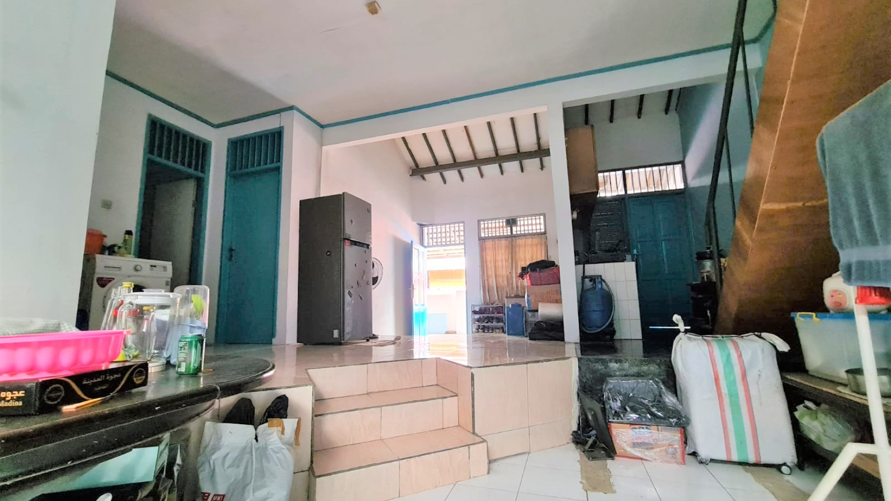 Rumah Terawat Lokasi Strategis Harga Termurah Tol Di Cinere.