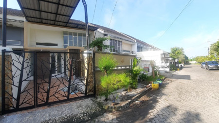 Dijual Rumah di Puri Safira Cluster The Nizar Gresik