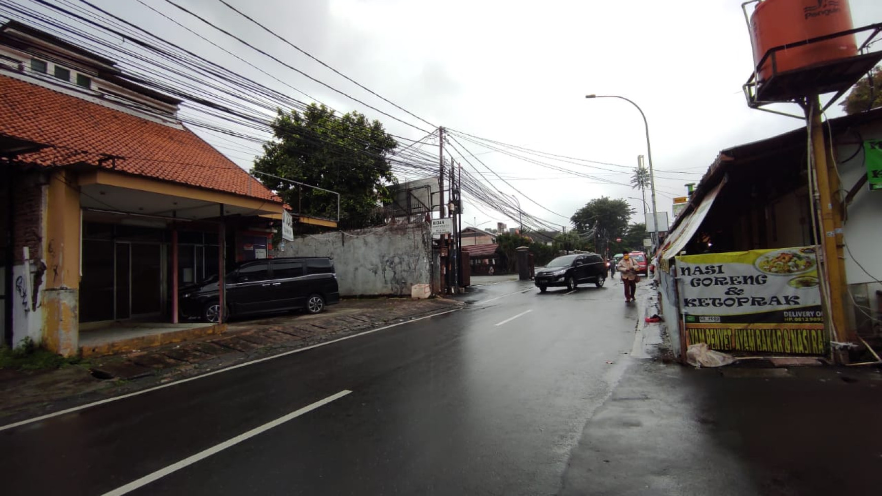 Rumah dengan RuANG uSAHA Siap  Huni di Jagakarsa