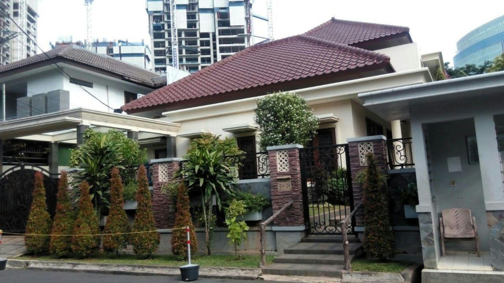 Pondok Indah, Rumah Cantik dengan lingkungan asri dan nyaman