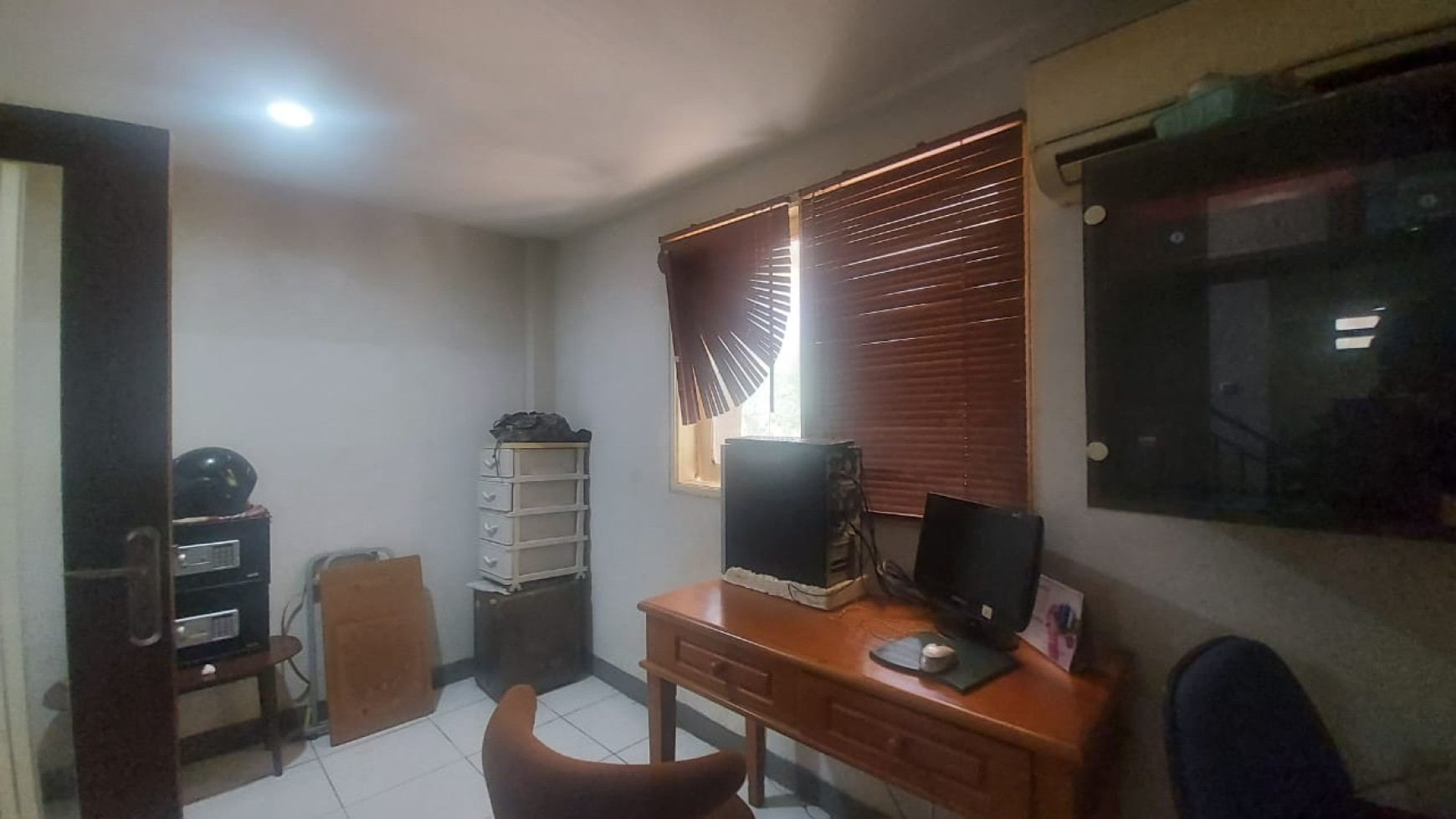 Rumah Kost Lebak Bulus 10 kamar