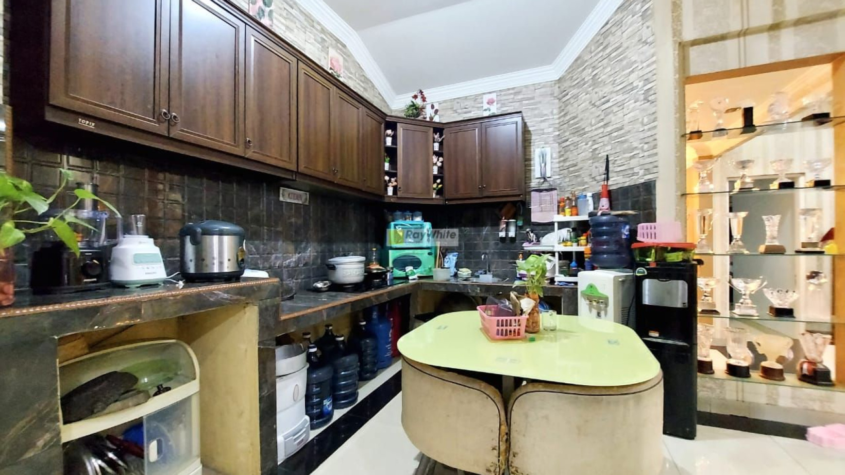 Rumah Cozy Mediteranian Style Siap Huni Dengan Harga Menarik di Bintaro Jaya