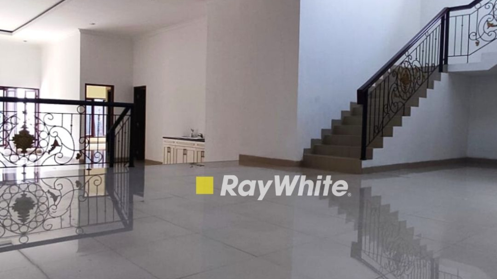 Dijual Rumah 2 Lantai Siap Huni Di Jagakarsa