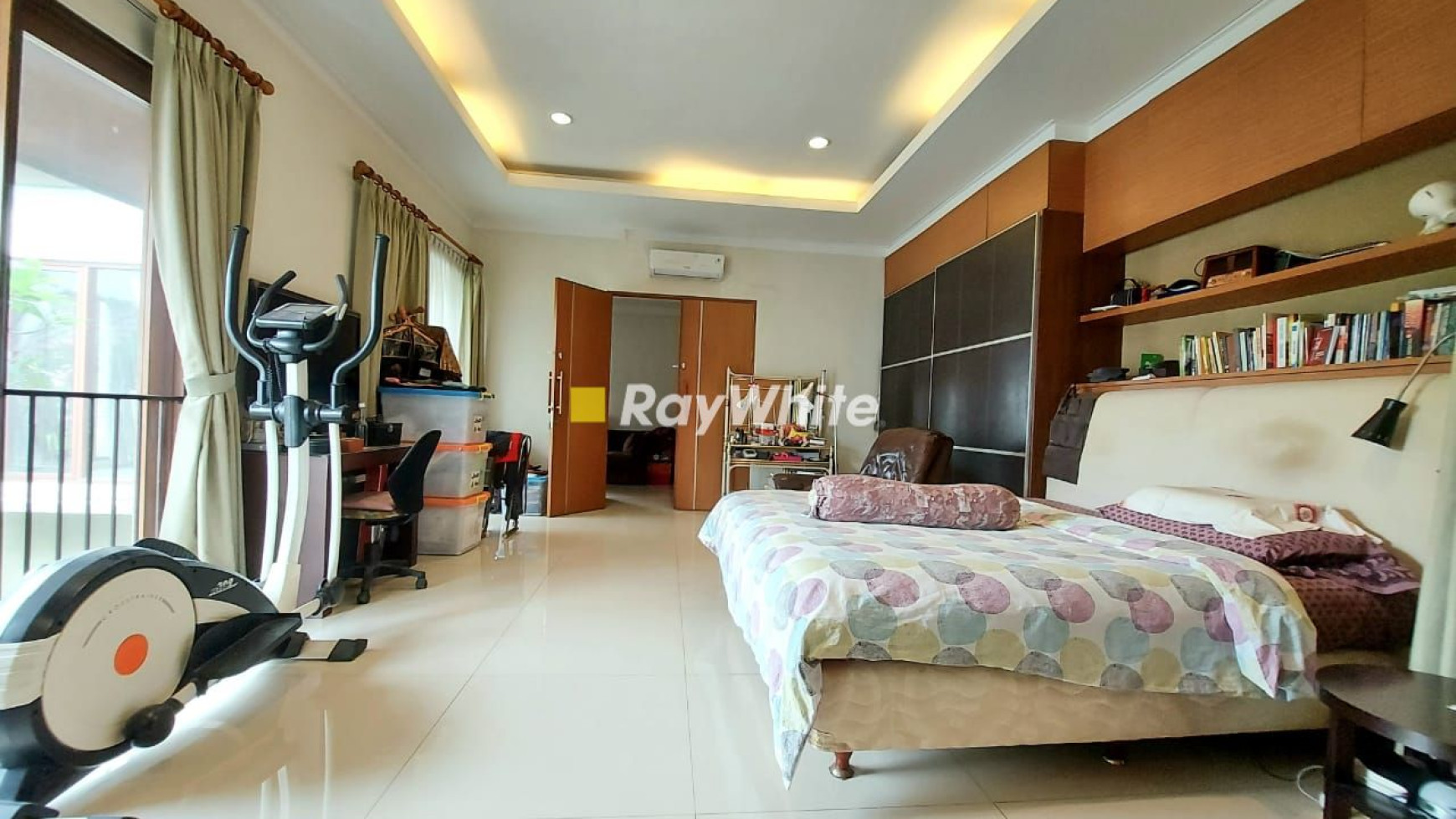 For Sale: Rumah Asri Dengan Konsep Open Space Dalam Town House Di Bintaro