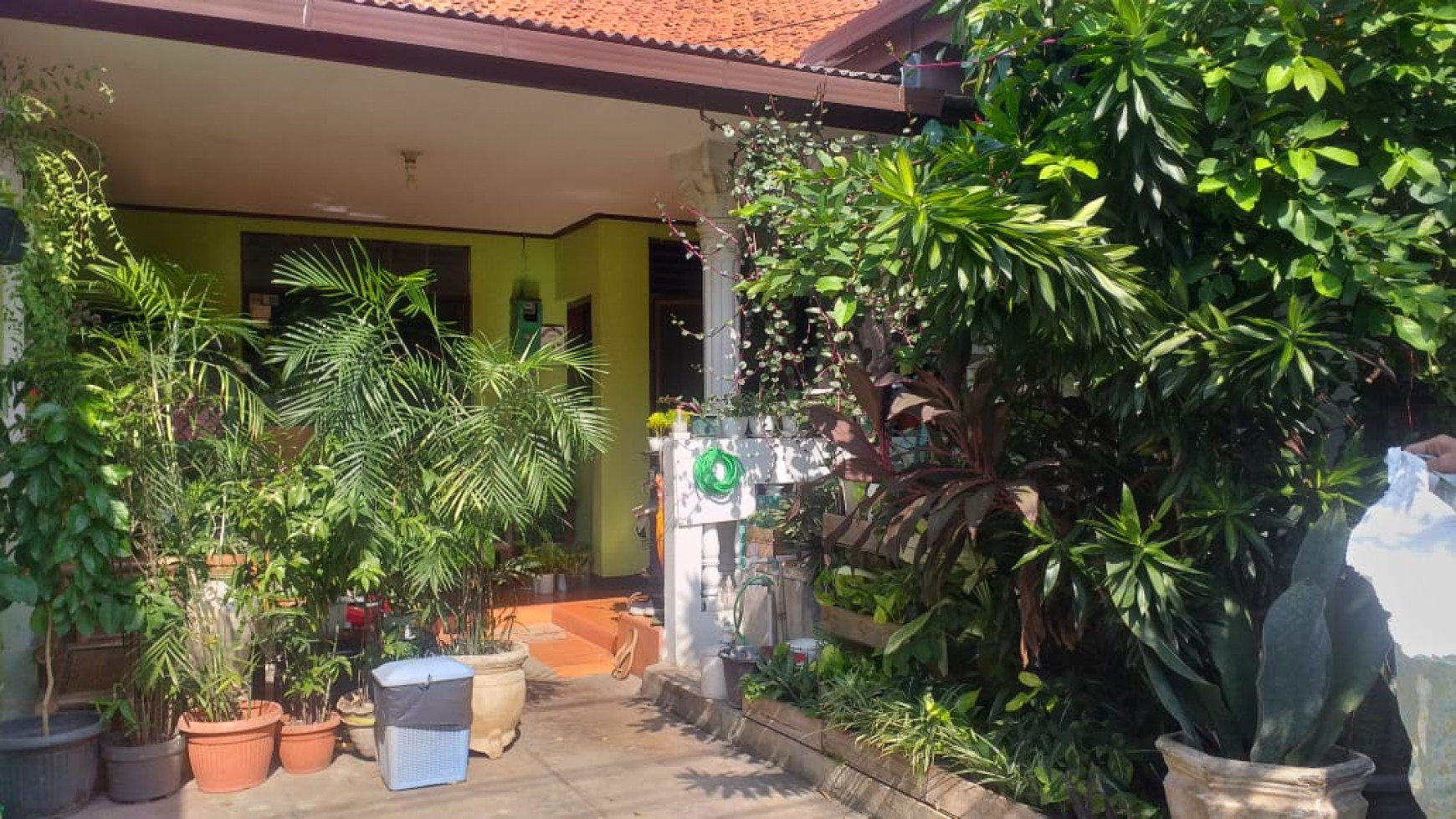 Rumah Lokasi Strategis Di Rawamangun.