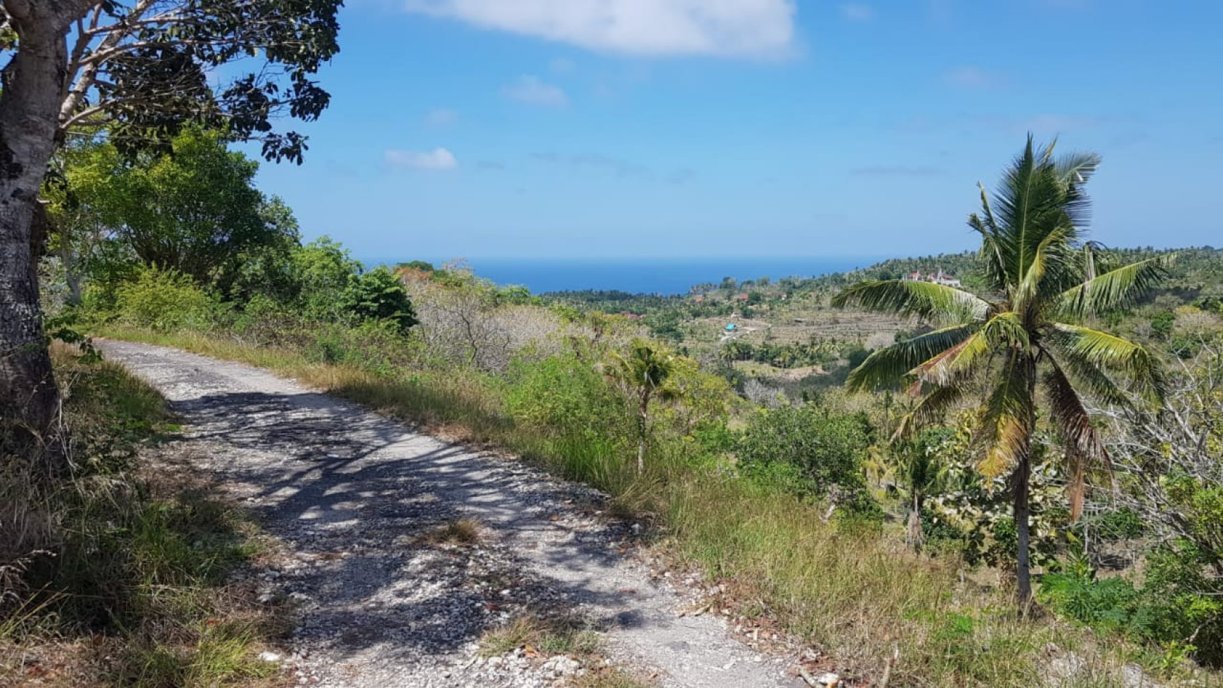 Nusa Penida Bali, Atuh  tanah kavling dengan view perbukitan dan laut