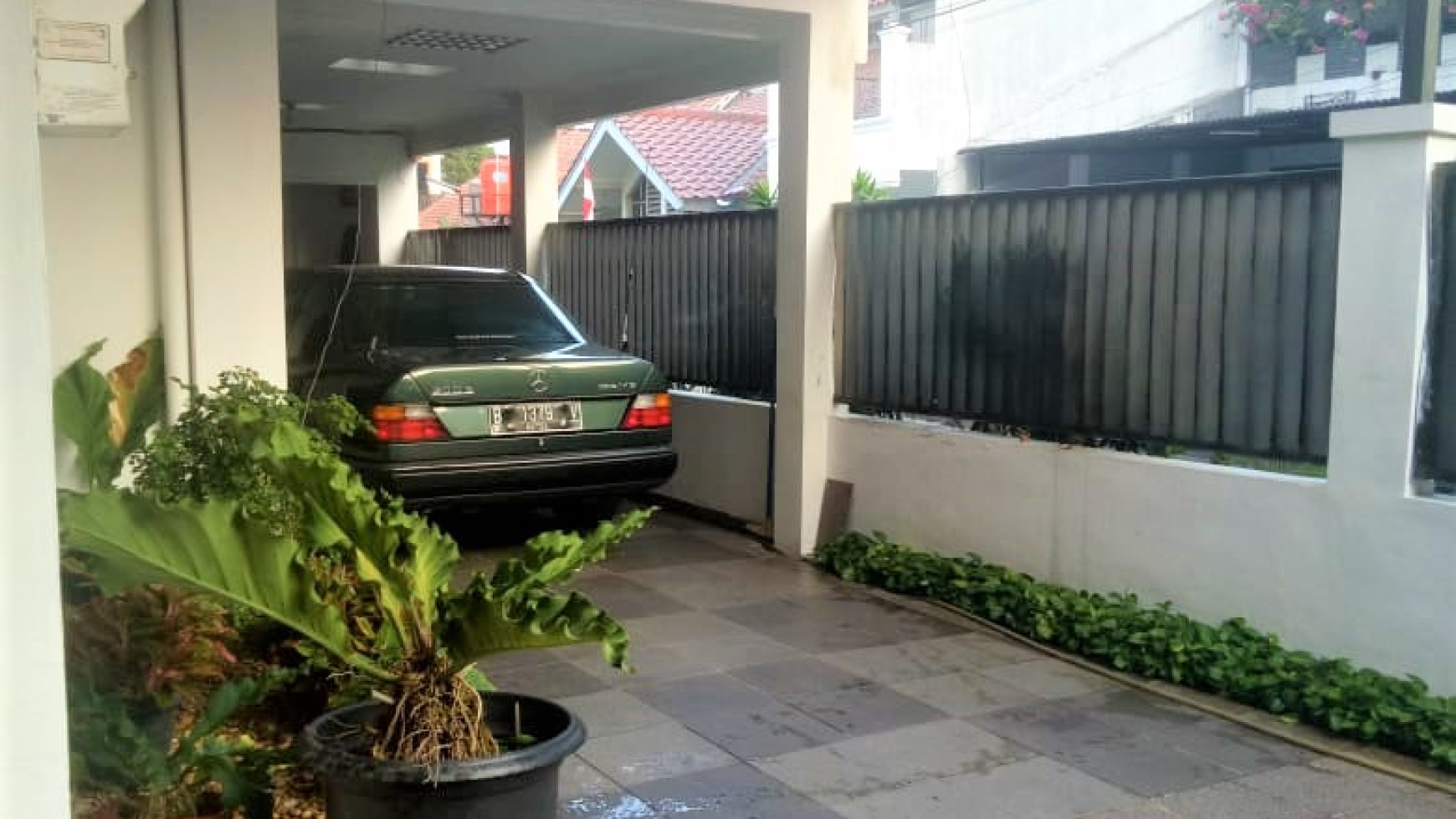 Rumah Dengan Lokasi Strategis dan Siap Huni Di Kalibata.