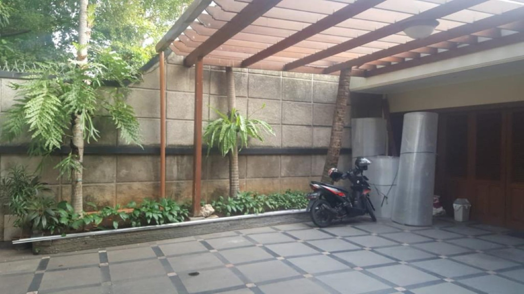 Rumah Sutan Syahrir,  Menteng Luas 23x32m2