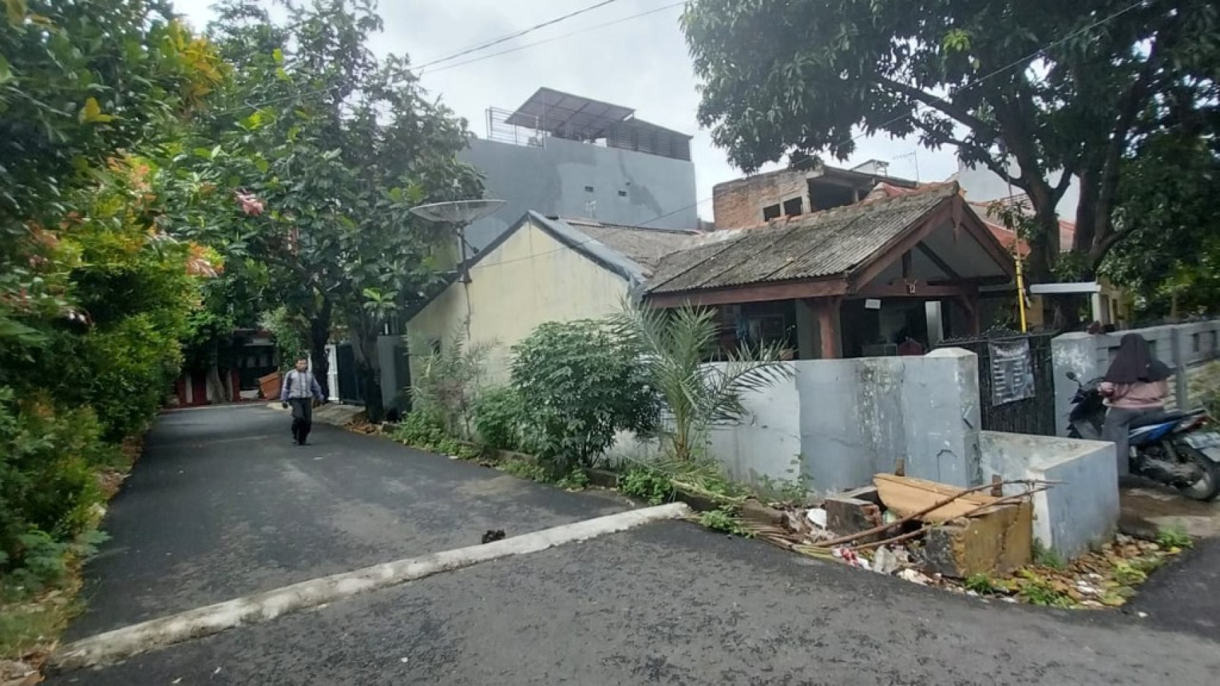 Rumah Rawa Badak Selatan, Koja, Jl Gelombang Luas 180m2