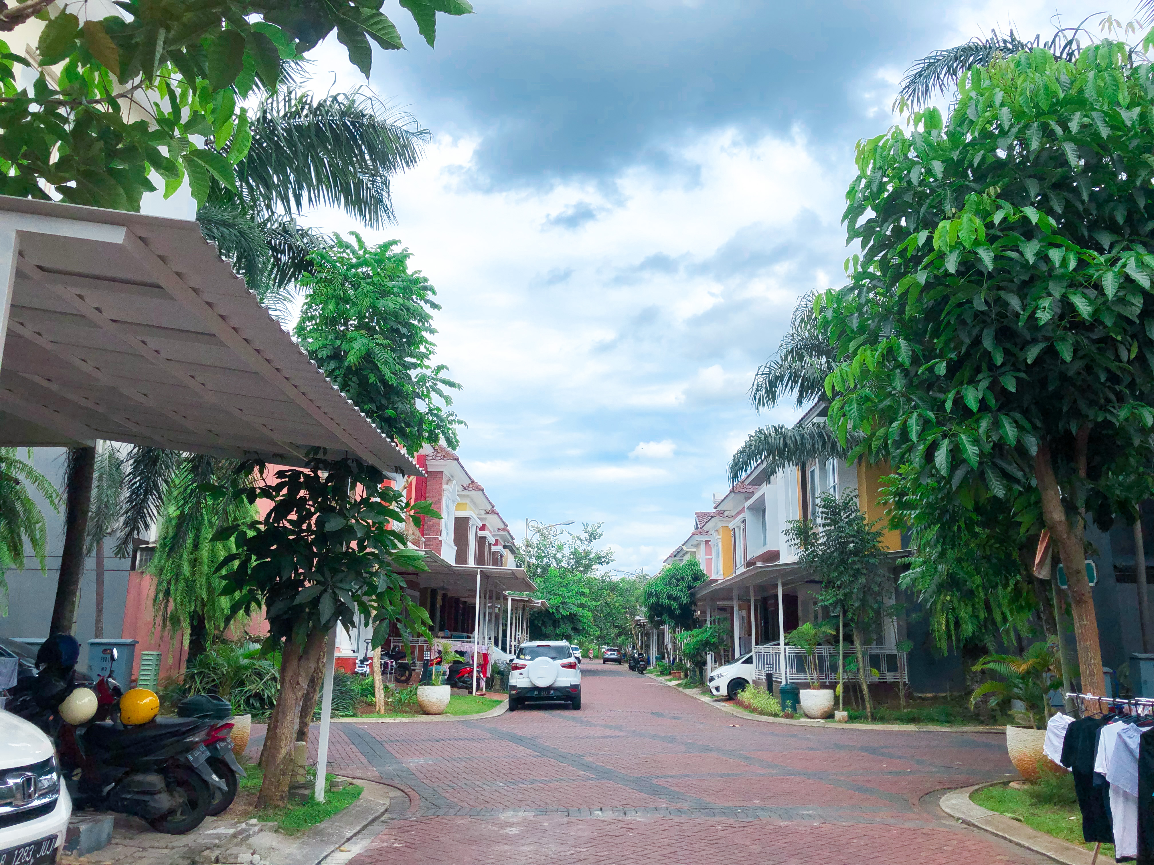  Rumah Cluster Malibu Village  di Gading Serpong