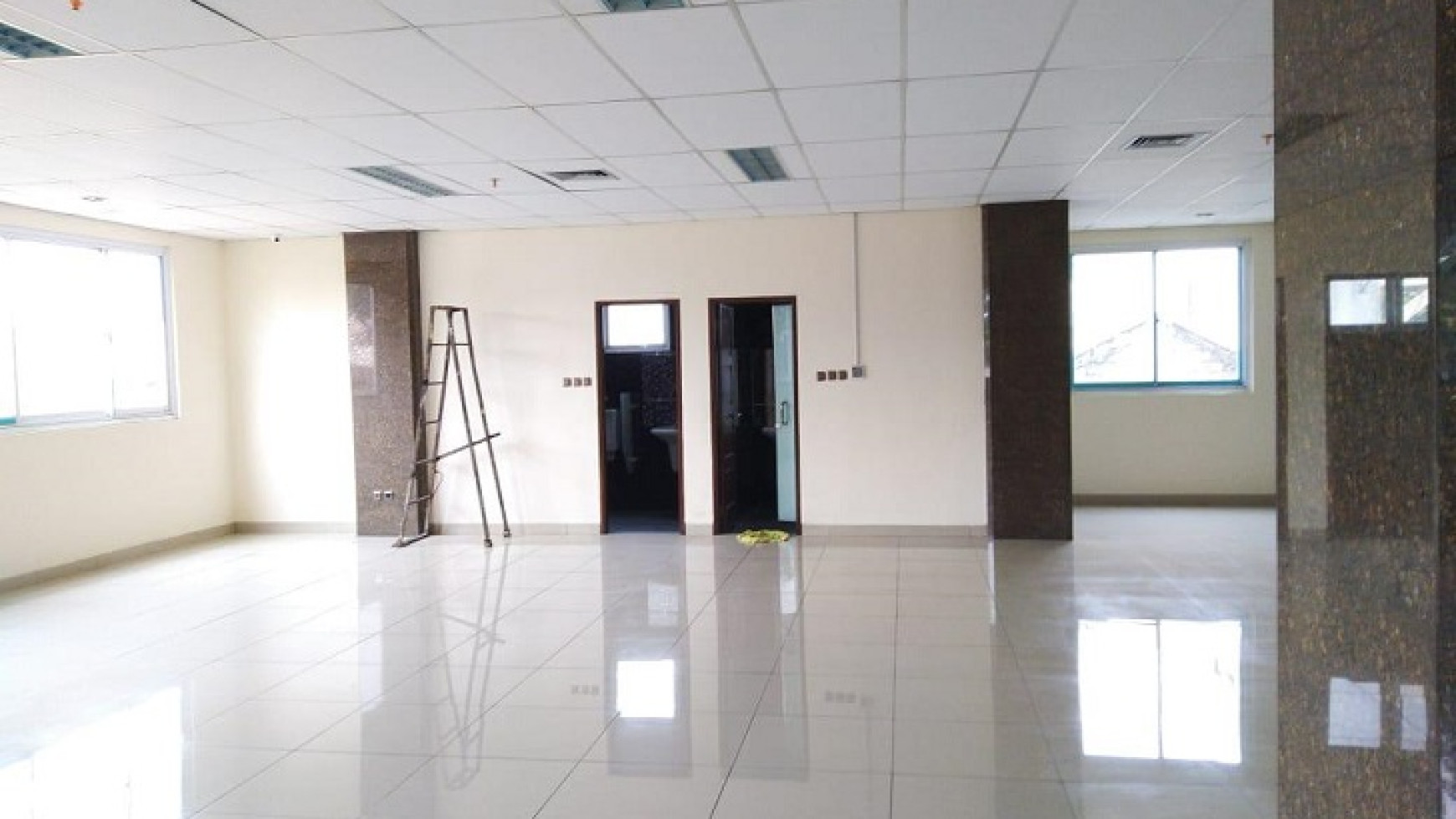 Dijual dan Disewa Gedung Brand New di Jalan Buncit Raya Jakarta Selatan