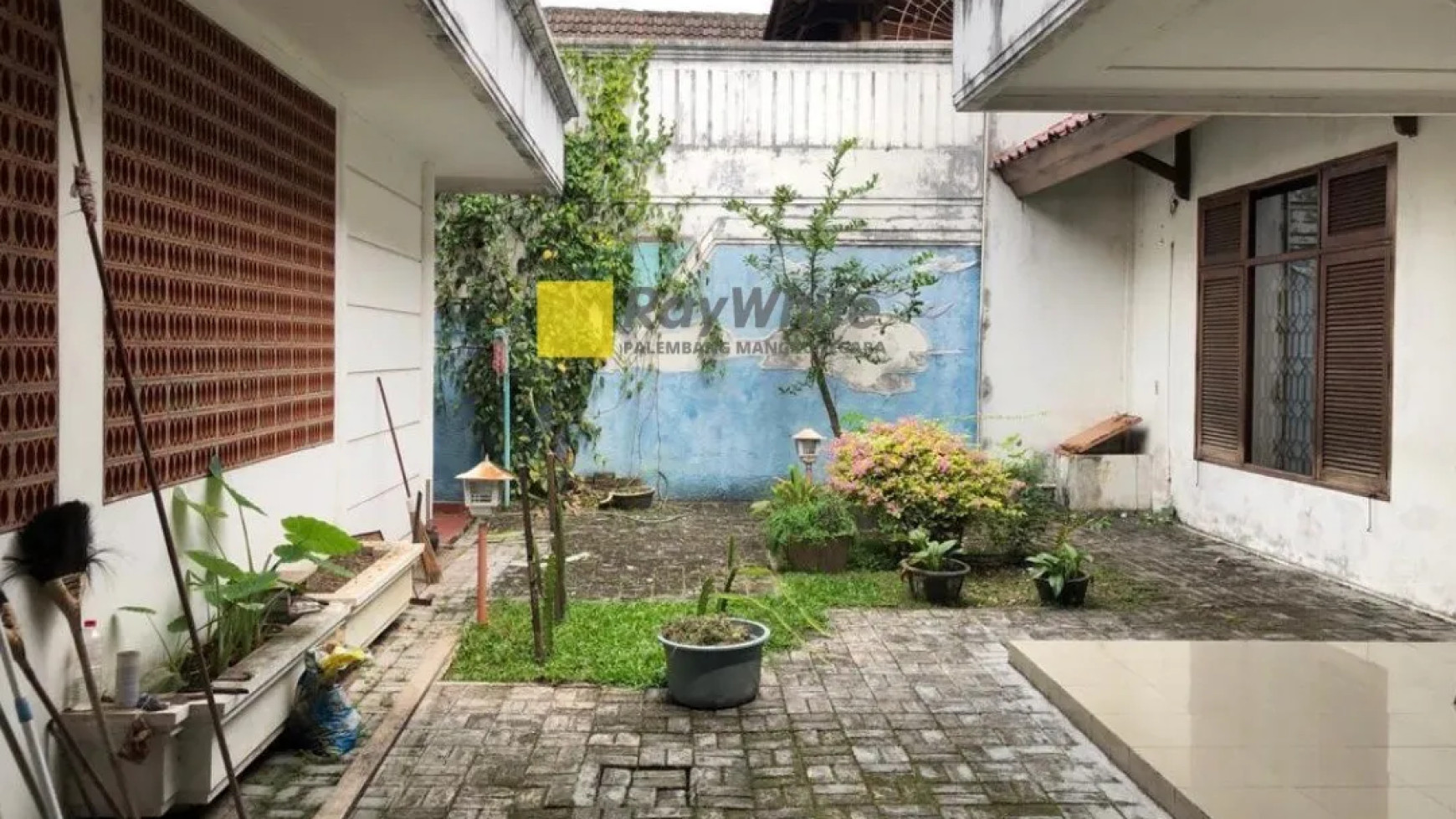 Di Jual Rumah di Jl. R. Sukamto (Komp. Permata Griya) Kel. 8 Ilir Kec. Ilir Timur II