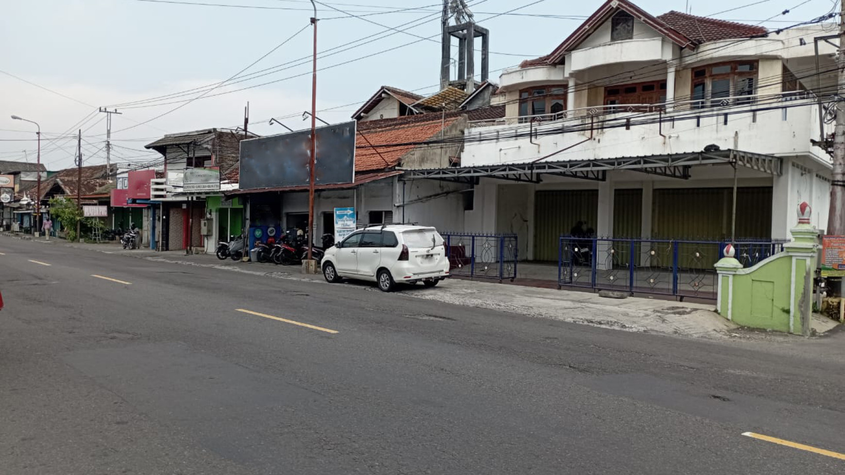 Ruang Usaha Di  JL Kolonel Sugiyono Dekat Terminal dan Stasiun Wates