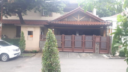 Dijual Rumah di Taman Lebak Bulus Indah 