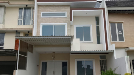 Dijual Rumah Lama SHM di Palm Beach Imperian Pakuwon City Surabaya